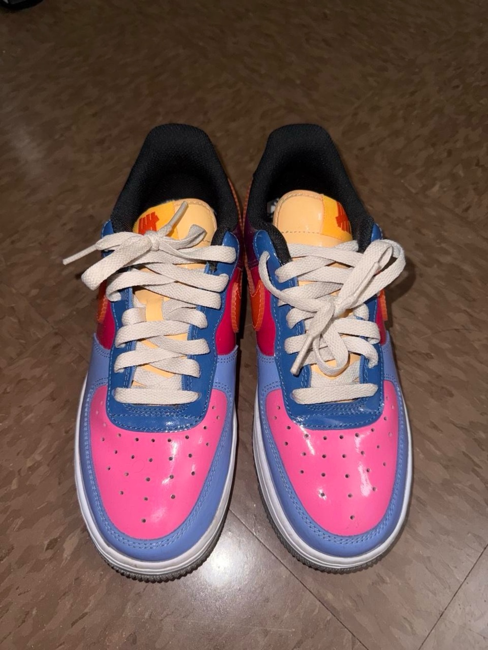 Nike Air Force 1 Low x UNDEFEATED "Total Orange" / Multi-Color Patent sneakers
